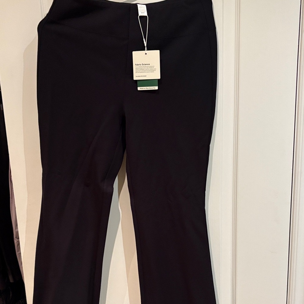 HALARA Black Flare Pants